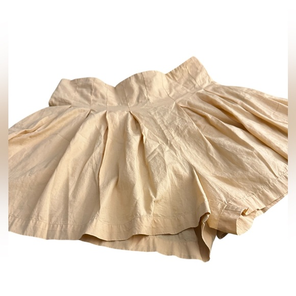 Free People paper bag pull on shorts, women’s size large. Has pockets- cotton - Picture 3 of 14